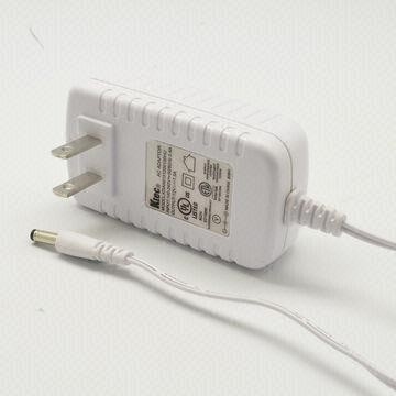 Uniwersalny zasilacz 15W AC, Biały Kolor Poziom V Zasilacze