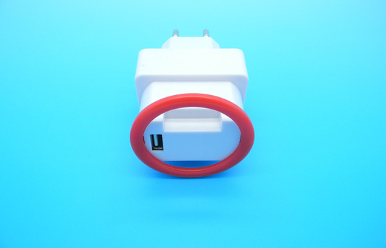 5V 2000mA USB Uniwersalna ładowarka podróżna europejską wtyczką do iPhone 4G / 4S