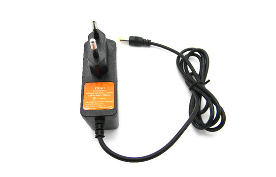 AC DC Do montażu na ścianie Zasilacz 9V 1A Over Voltage Routery, 100-240VAC