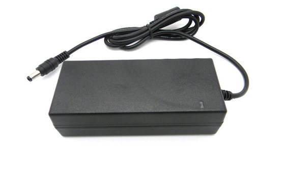 Hi-pot 12V 4A Pulpit DC Power Supply FCC Part 15 Class B dla kamer bezpieczeństwa