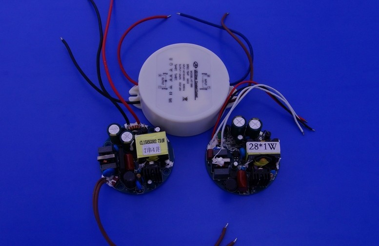 Zasilacz stałoprądowy LED 650ma 24 V DC z certyfikatem CE